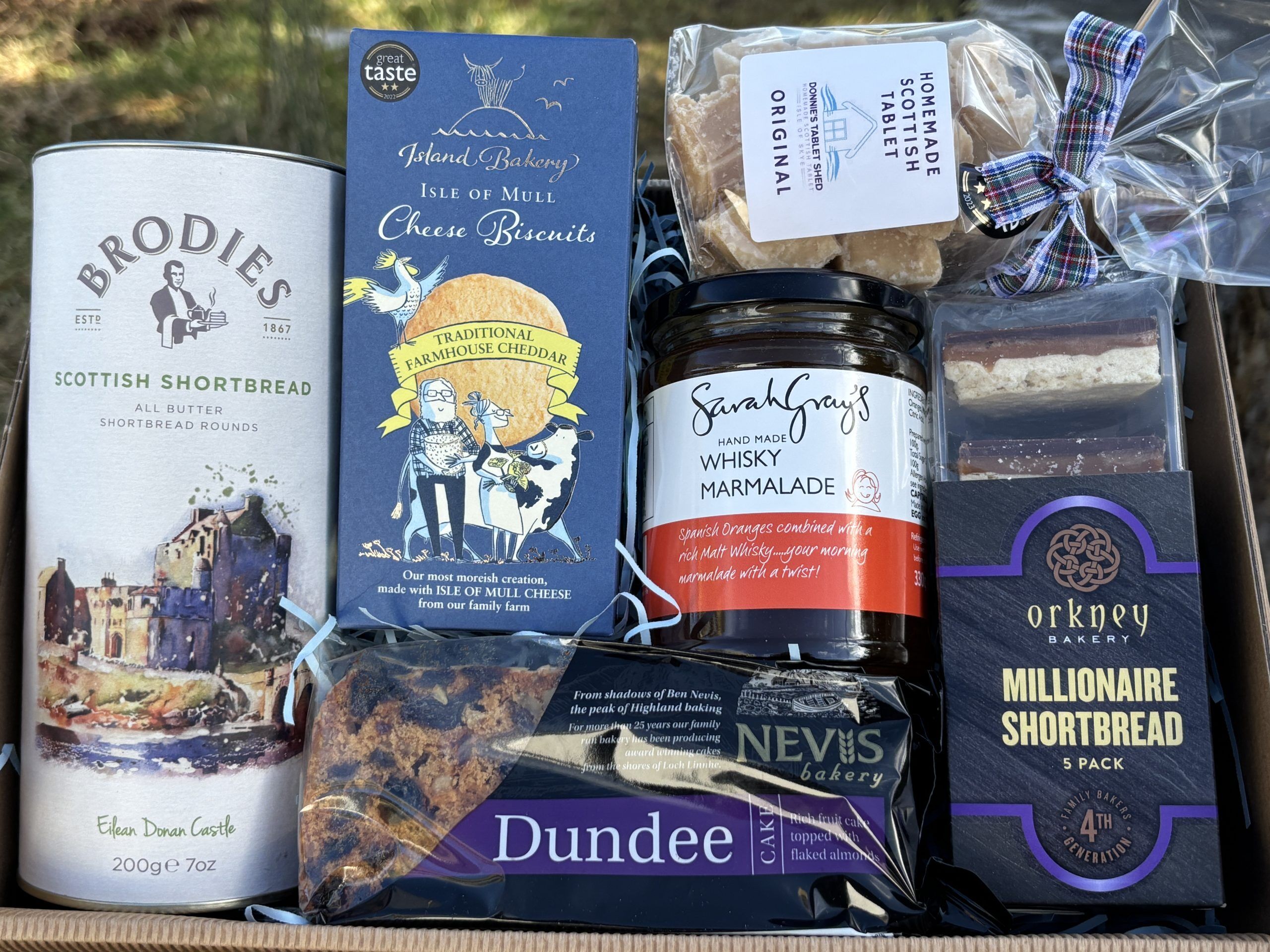 Scottish Treats Gift Box with Millionaire Shortbread