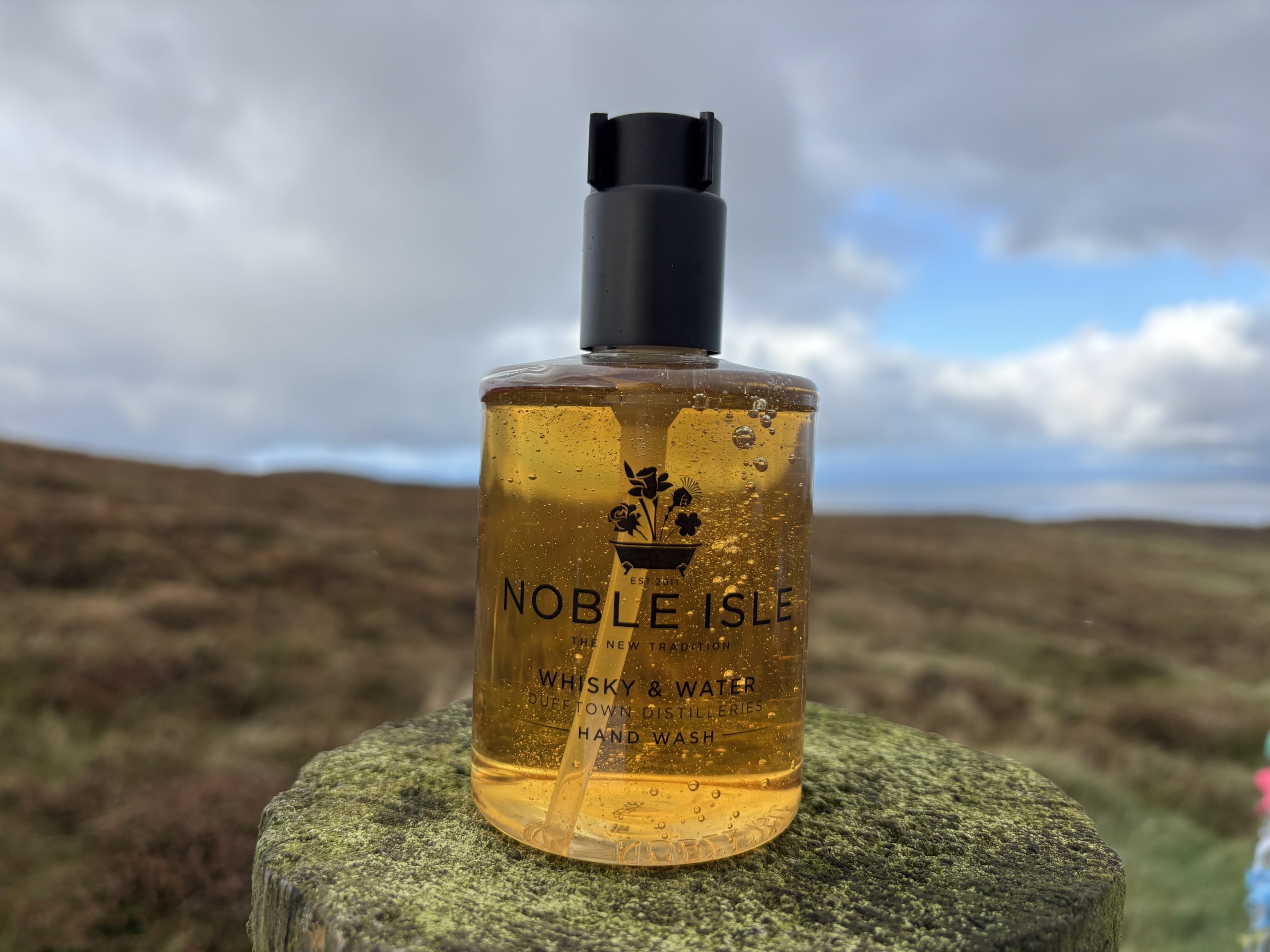 Noble Isle - Whisky and Water Handsoap - Dufftown Distillery