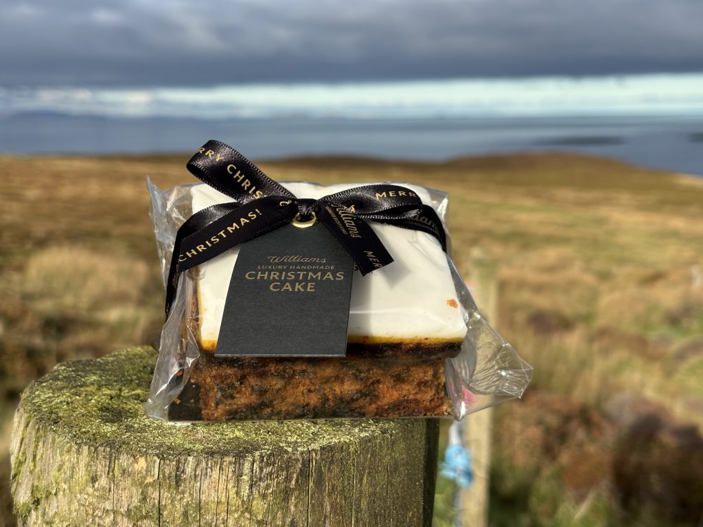 Small Luxury Handmade Christmas Cake - Image 3