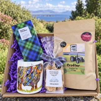 Scottish Highland Cow Tea & Treats Gift Hamper